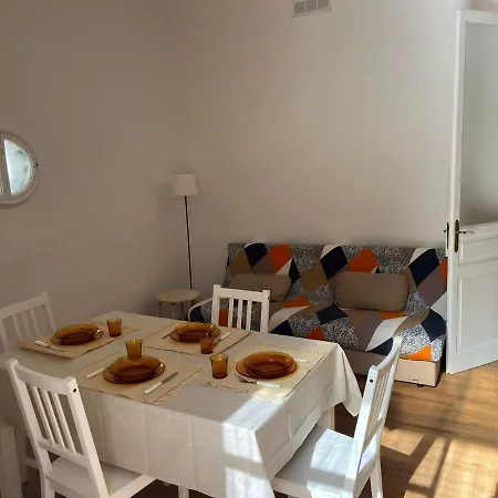 Daire Casa In Centro Con Terrazzo Bari