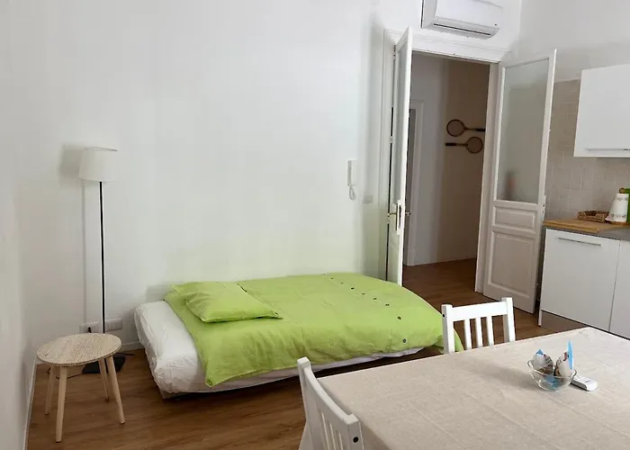 Casa In Centro Con Terrazzo Apartment *